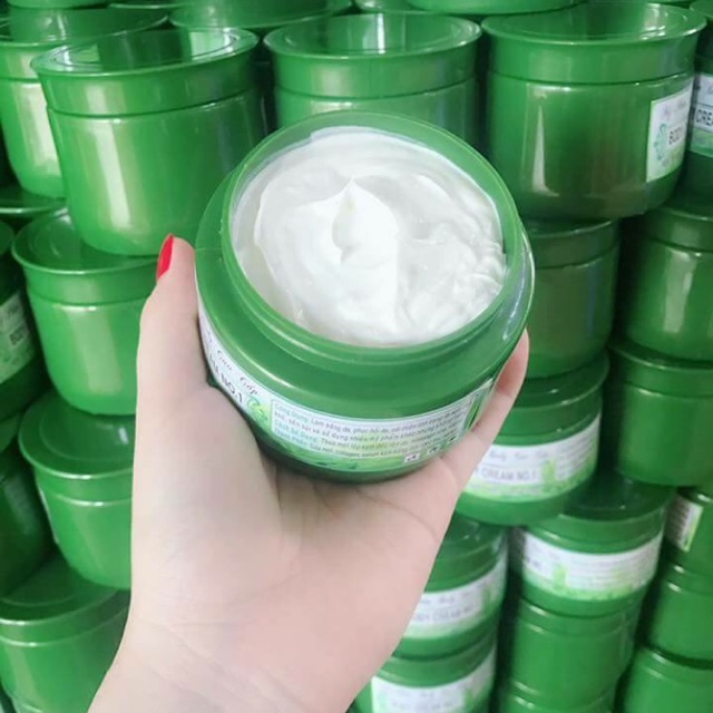 Kem body trắng da