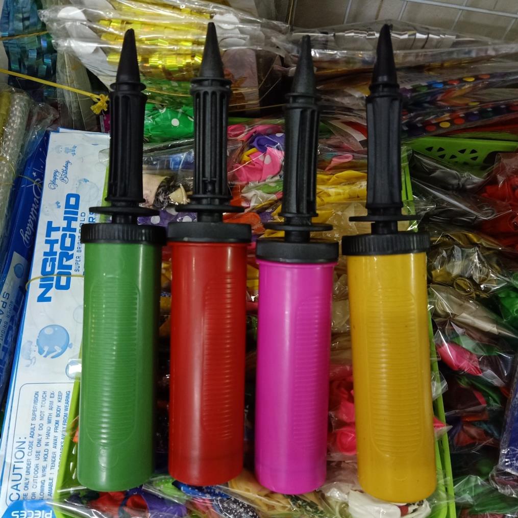 Bơm bóng cầm tay cao cấp, tiện dụng dùng bơm phao bơm hồ bơi...