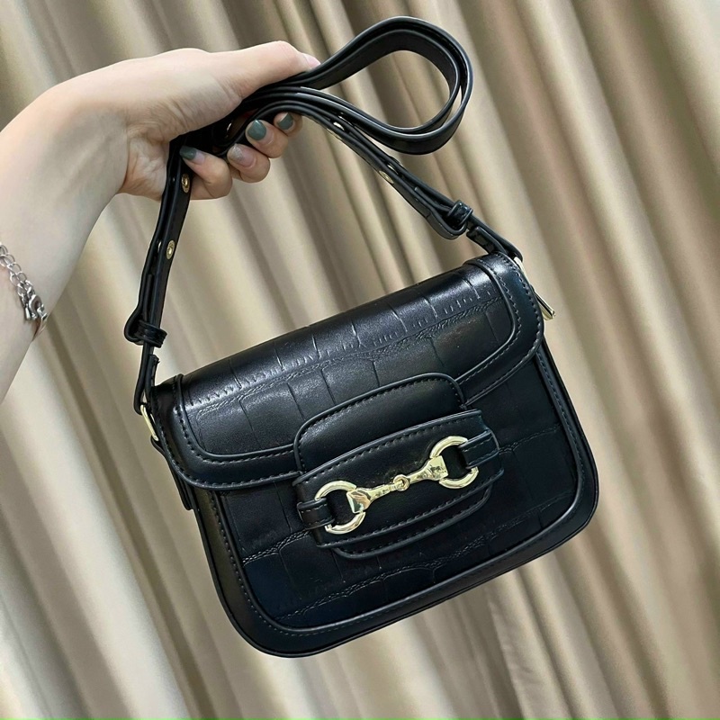 [SĂN XẢ KHO SỐC] Túi Hồ Ngọc Hà Vân Rắn To size 20cm vỡ box ảnh thật