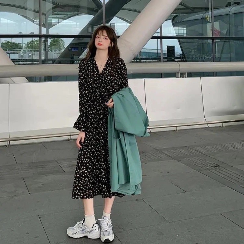 Váy hoá nhí nhún ngực
