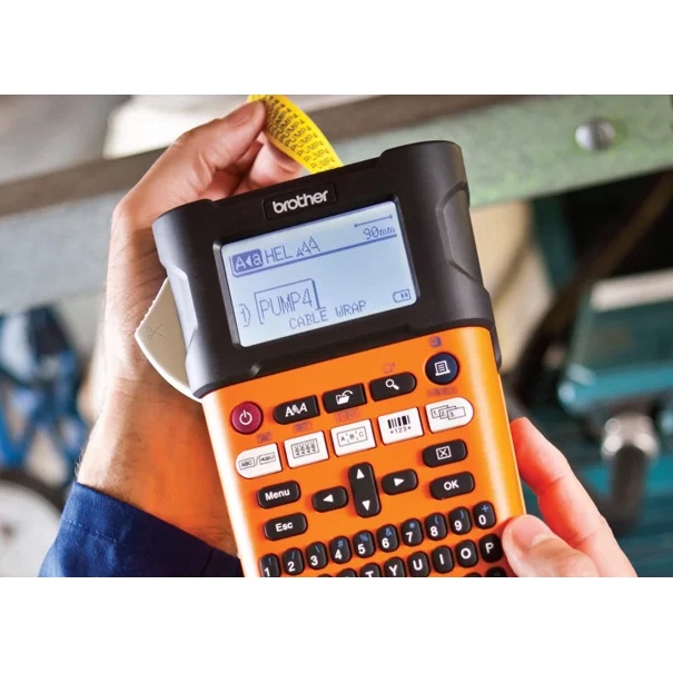 Nhãn In Brother Tze-221 , Khổ 9mm x 8 Mét, Chữ Đen Nền Trắng , Nhãn Đa Lớp, Bám Dính Cao