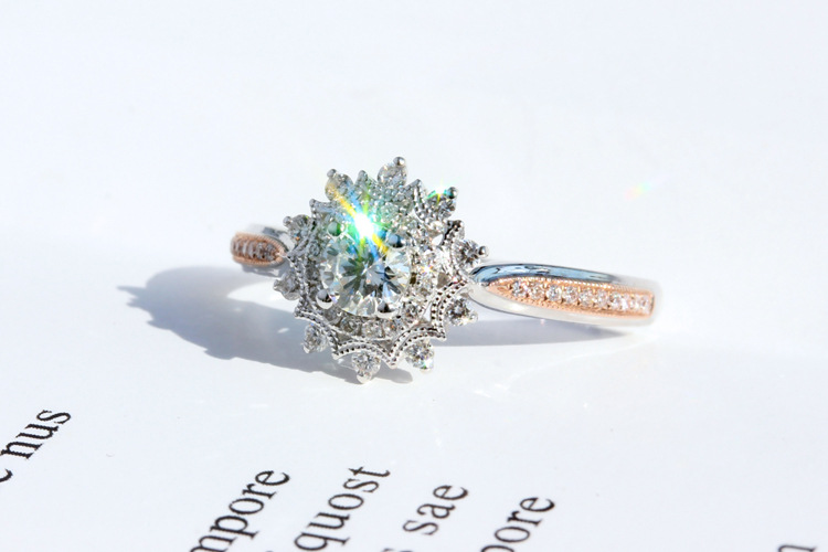 Nhẫn Vòng Hở Điện Pt950 Bạch Kim Hình Hoa Hướng Dương Cổ Điển