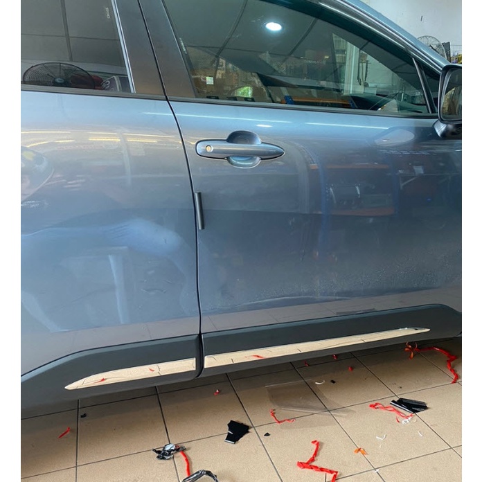 Nẹp sườn xe, nẹp hông xe Toyota Corolla Cross 2019-2024