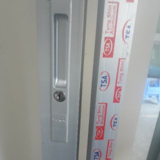 KHÓA CỬA LÙA , KHÓA TAY ÂM