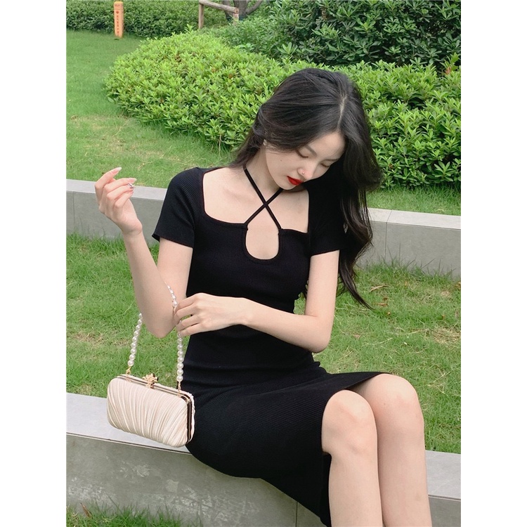 Đầm thun dệt ôm cổ 2 dây chéo tay ngắn - D817