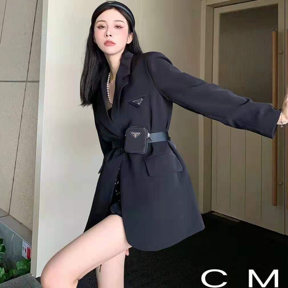 Áo Khoác Hình Tam Giác Ba Chiều Phong Cách Retro Đơn Giản Thời Trang Mùa Thu Hiệu Prada 2021
