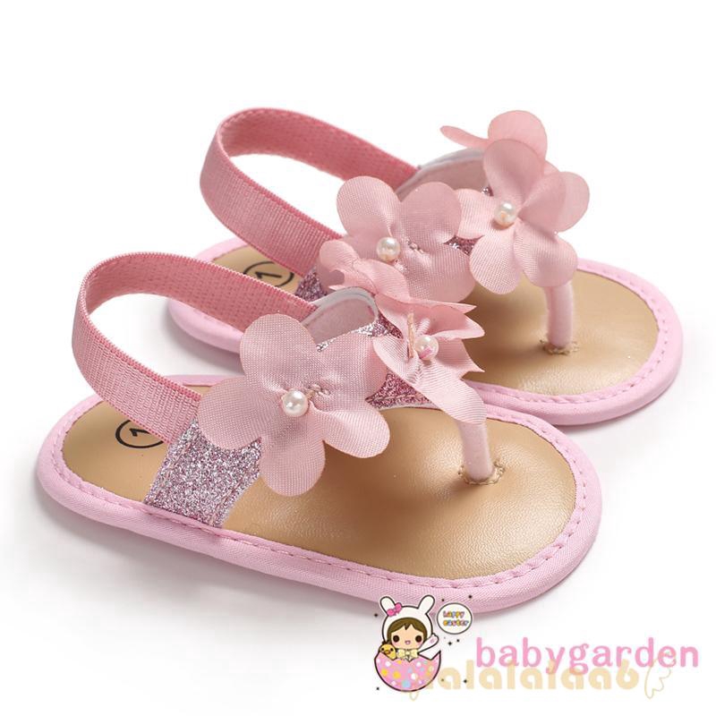 Giày sandal đính hoa dễ thương cho bé gái