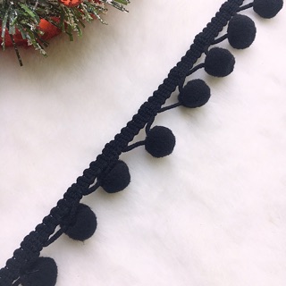 Dây tua rua trang trí hạt pompom