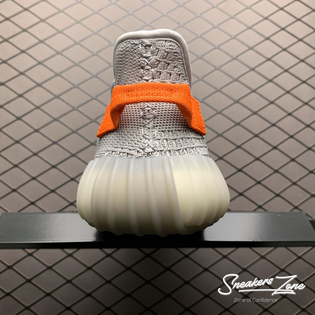 Giày Thể Thao Sneaker Nam Nữ YZ 350 V2 Tail Light Xám Móc Cam