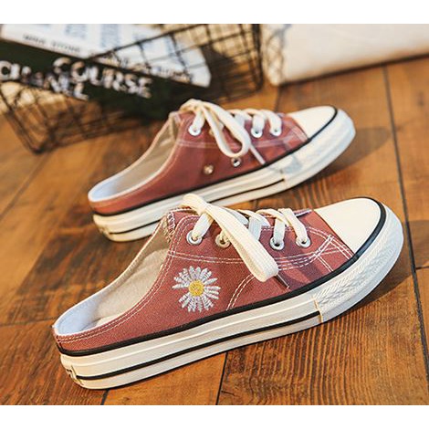 Giày Sục Thể Thao Nữ Women's Story thêu hoa cúc , Sục Nữ bata đạp gót đế bánh mì 3cm