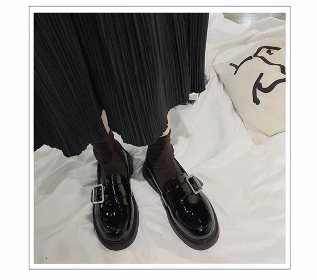 (có sẵn) Giày Ulzzang da mềm đế bằng khoá vuông, mã: U105 | BigBuy360 - bigbuy360.vn