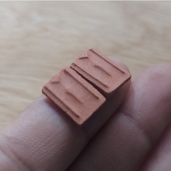 100 viên - NGÓI VUÔNG Mini 15x10x2mm, Gạch Ngói Đất Sét Nung Mô Hình, Tiểu Cảnh.