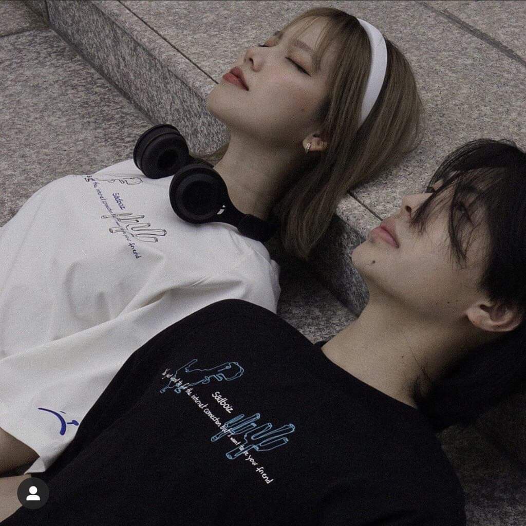 KHẨU TRANG TRƠN 2 MÀU ĐEN TRẮNG DÙNG CHO MÁo thun nam nữ Unisex tay lỡ form rộng Sadboiz Saddino khủng long internet