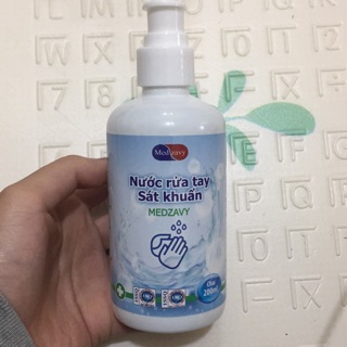 Nước rửa tay sát khuẩn
