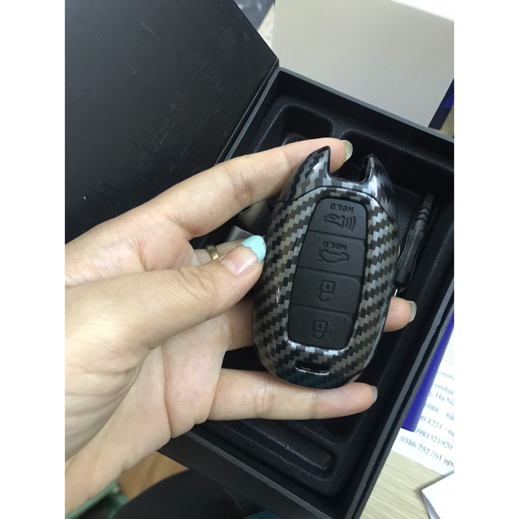 Ốp chìa khoá, bao chìa khóa xe Hyundai Accent 2021 4 nút vân Carbon