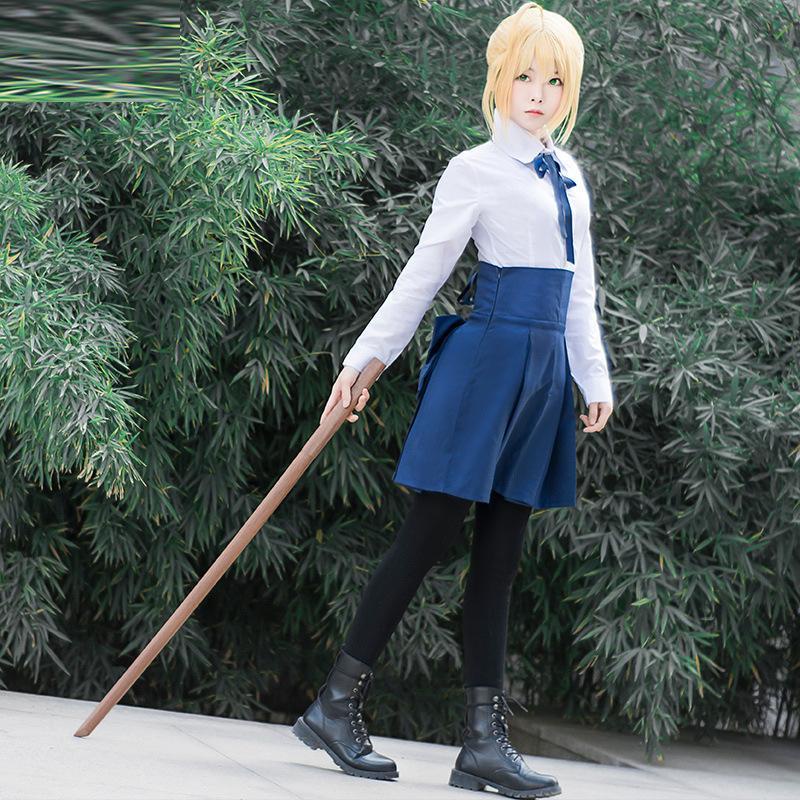 Trang Phục Hóa Trang Nhân Vật saber Trong Phim fate stay night