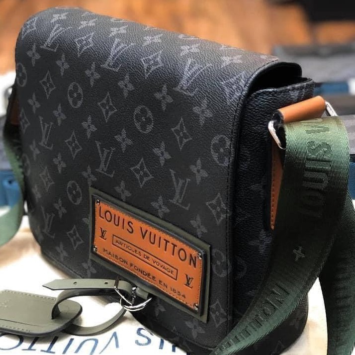 💼HIGH FASHION💼 Túi cặp đeo chéo Louis Vuitton vân hoa tag da cặp Nam châm like Authentic Fullbox PLD