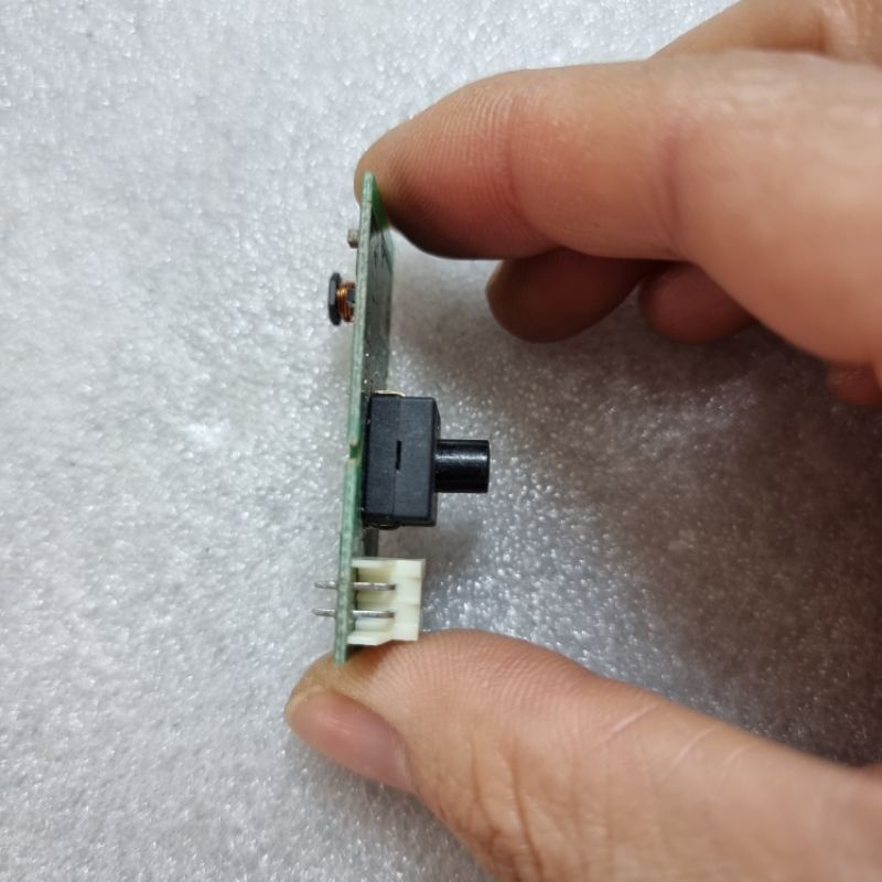 mạch sạc pin năng lượng mặt trời. 5-7v (tự ngắt điện khi trời sáng và sạc pin)