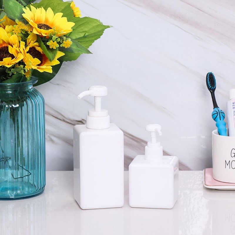 Chai vòi nhấn vai vuông đựng dầu gội, sữa tắm