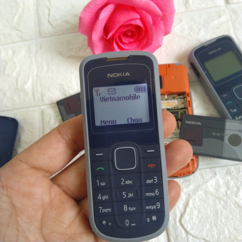 Điện thoại Nokia 1202 kèm pin sạc