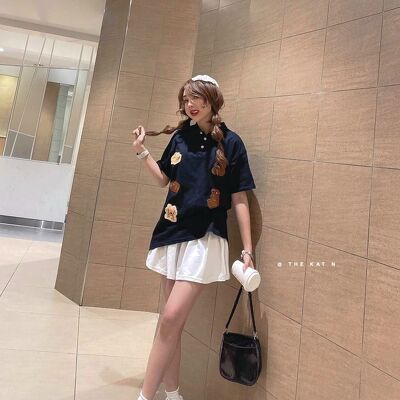 áo thun unisex cổ bẻ Gấu nâu thêu from rộng
