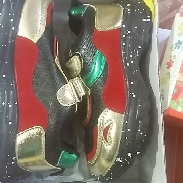 Giày thể thao sz 30