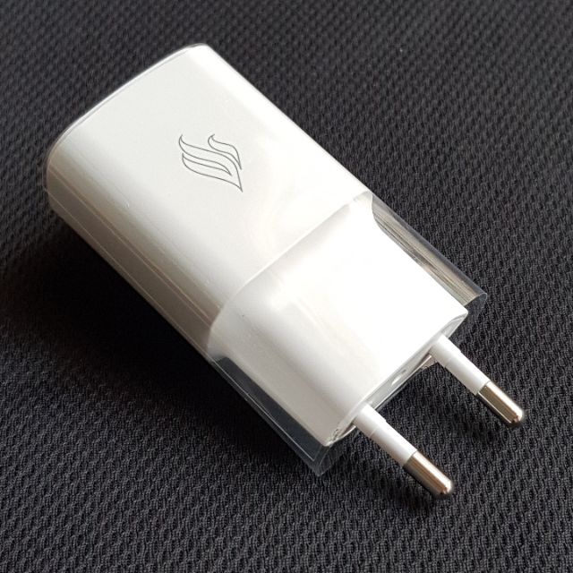 Bộ Sạc Cáp Nhanh Chính Hãng Vsmart - Qualcomm Quick Charge 3.0 - 18W - Bảo Hành Chính Hãng 6 Tháng .