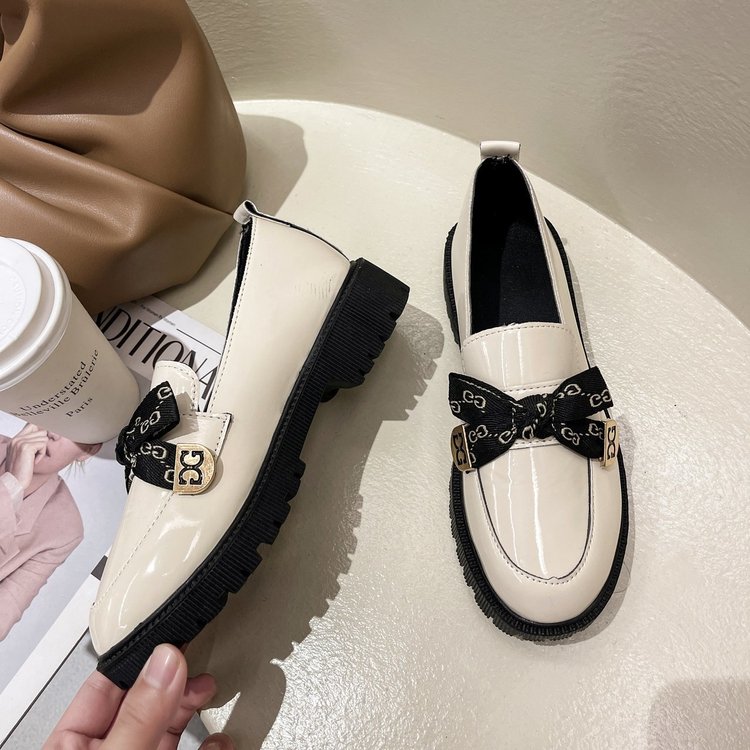 [ Mã 66CBSALE giảm 30K đơn 200K] Giày búp bê đế bằng mũi tròn đính nơ xinh xắn dành cho nữ | BigBuy360 - bigbuy360.vn