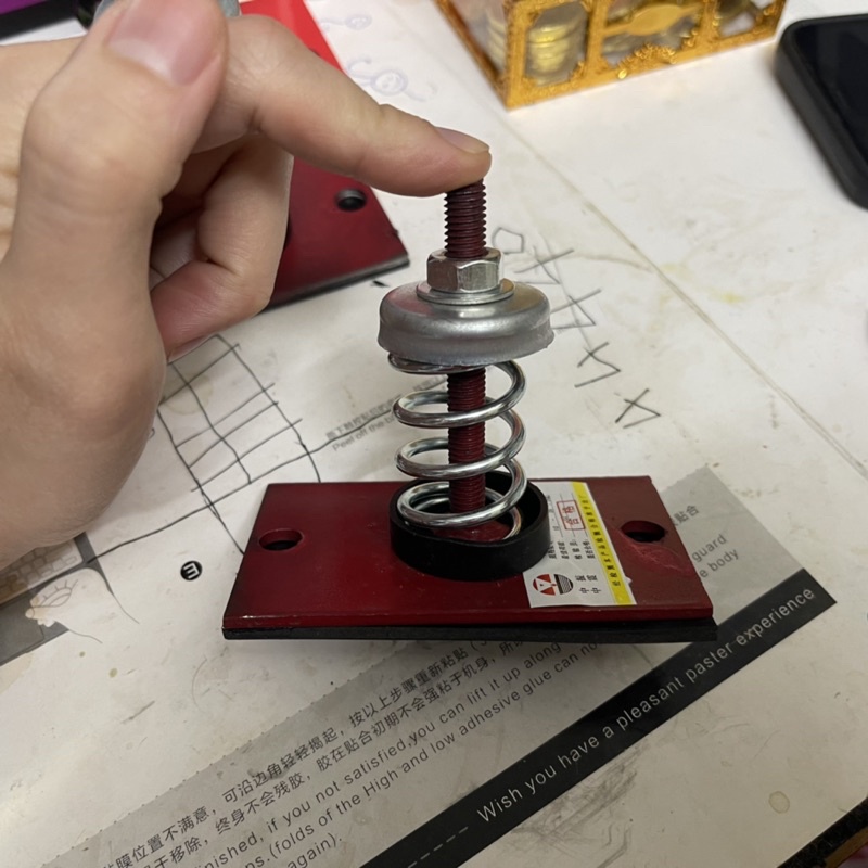 Lò xo giảm chấn quạt công nghiệp, điều hoà trung tâm, máy nén, bơm nước….