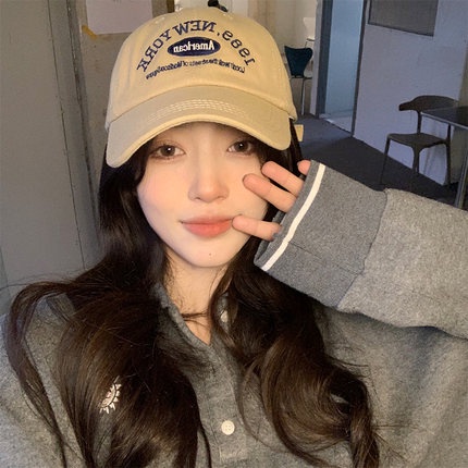 Mũ lưỡi trai thêu chữ YORK