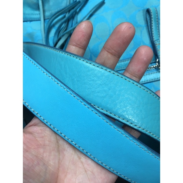 Túi đeo chéo/đeo vai Coach used bằng da màu xanh ngọc
