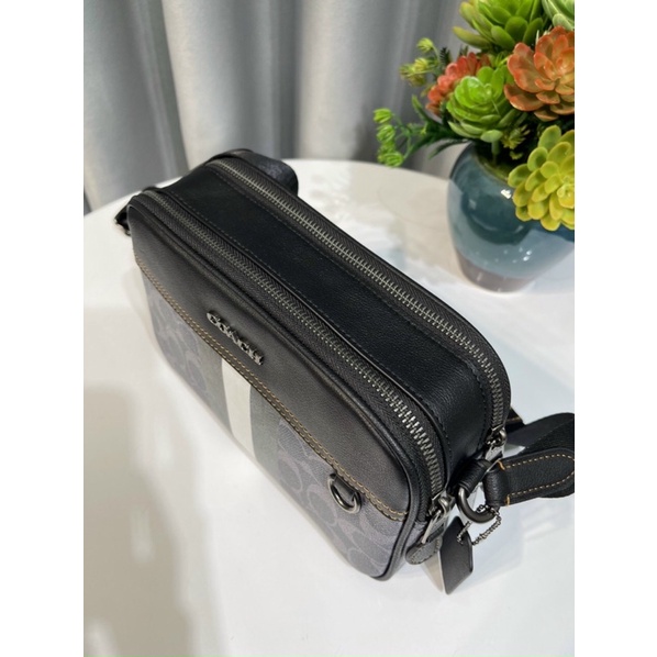 TÚI ĐEO CHÉO COACH GRAHAM C9965