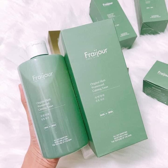 Nước hoa hồng thảo mộc Fraijour toner tẩy da chết aha bha