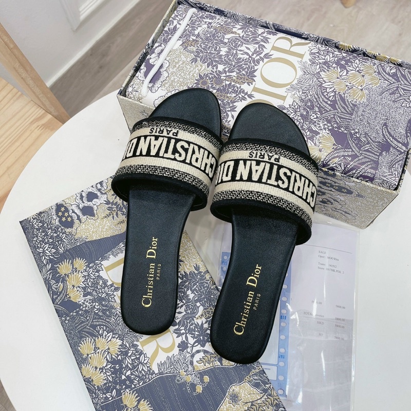 Dép lê Christian Dior size35-38 fullbox hộp xốp đẹp chắc
