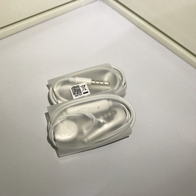 Tai nghe oppo chân tròn 3.5mm