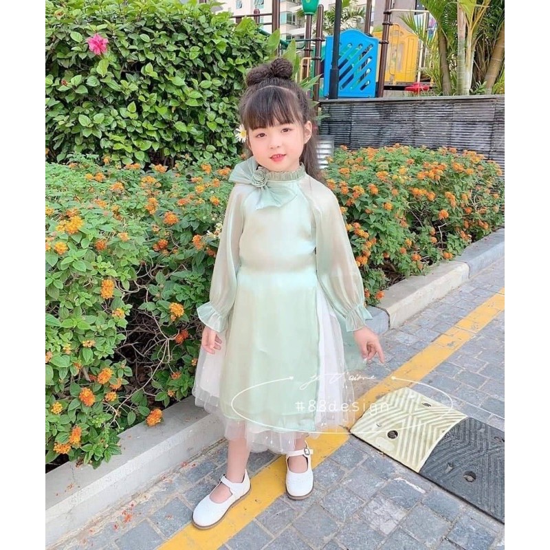 Áo dài bé thiết kế nơ cổ