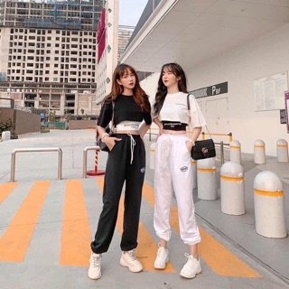 Quần jogger thêu chữ Spun