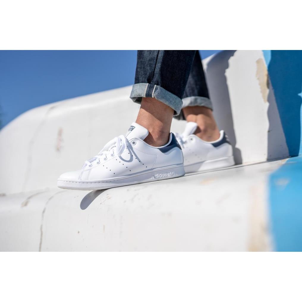 Giày hiệu Adidas Stan Smith, đuôi xanh biển đậm 💁🏻
