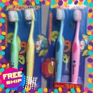 Bàn chải đánh răng trẻ em
