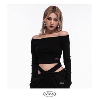 Áo croptop vai ngang - EMMA TOP