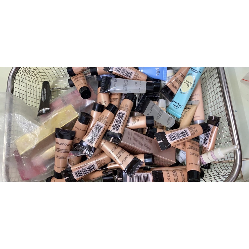 Size mini 7.1ml - kem lót kiềm dầu căn bóng Smashbox