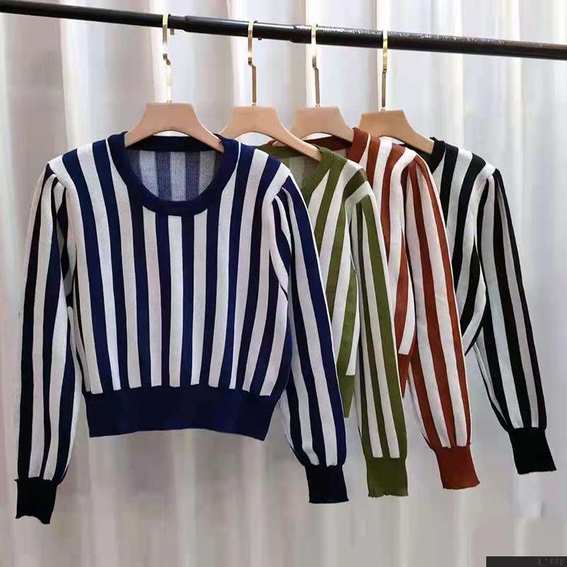 Áo len croptop tay dài cổ tròn họa tiết kẻ sọc phong cách Hàn Quốc thời trang cho nữ