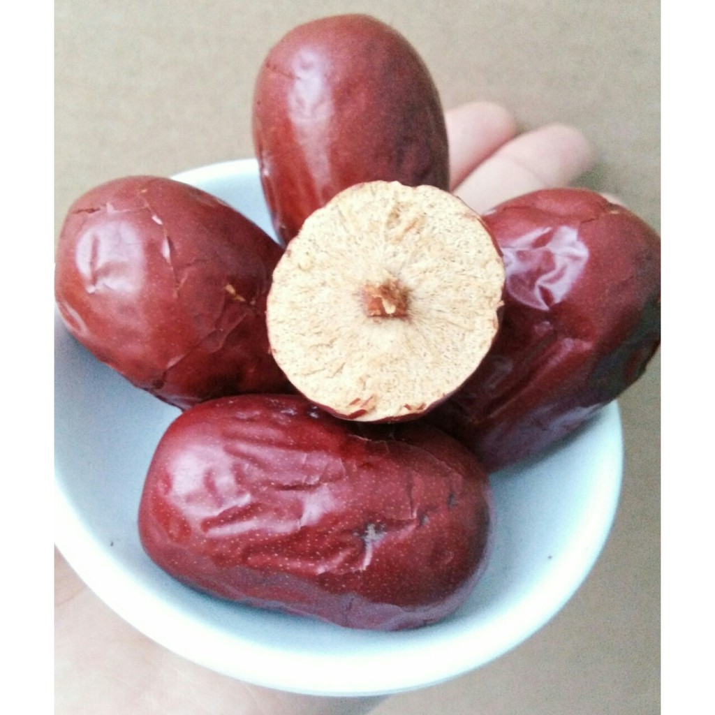 Táo đỏ Tân Cương 1kg loại thượng hạng 4-6CM