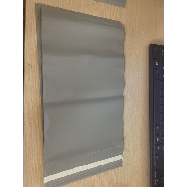 Túi gói hàng niêm phong Size 20x35 Túi đóng hàng có keo dán miệng Tui niem phong màu ghi xám