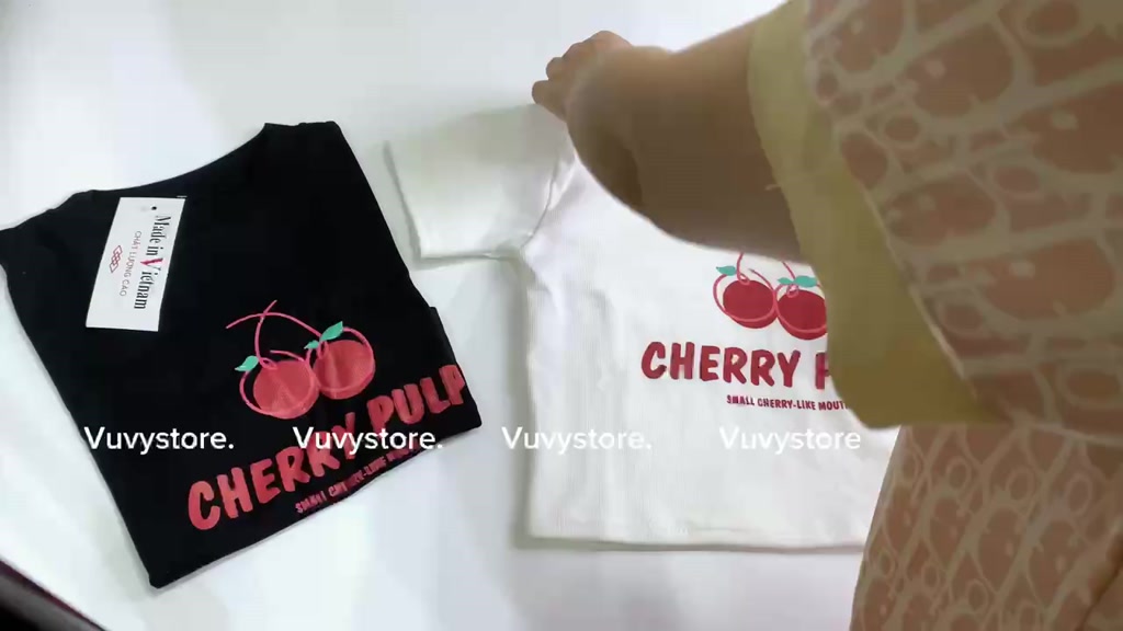 Áo croptop nữ ôm body tay ngắn VUVY hình cherry siêu tôn dáng CRT17 | BigBuy360 - bigbuy360.vn