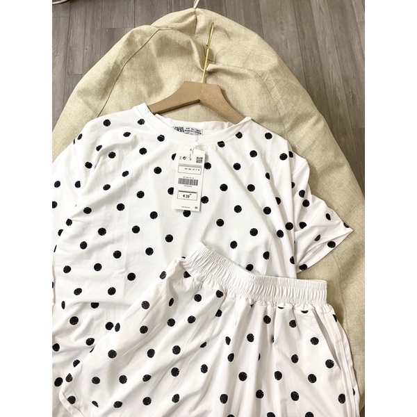Set bộ đùi chấm bi