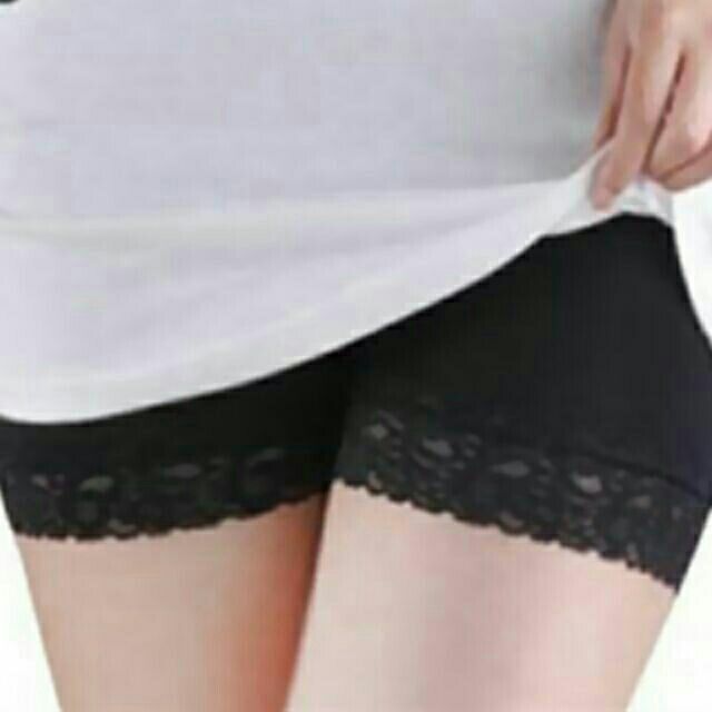 Quần lót váy ren- quần mặc váy