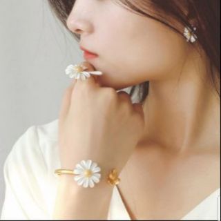 Bộ trang sức hoa cúc lớn