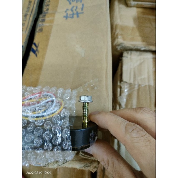 Đèn phanh 3 chế độ 12V và 24V đều xài được, giá 1 cặp