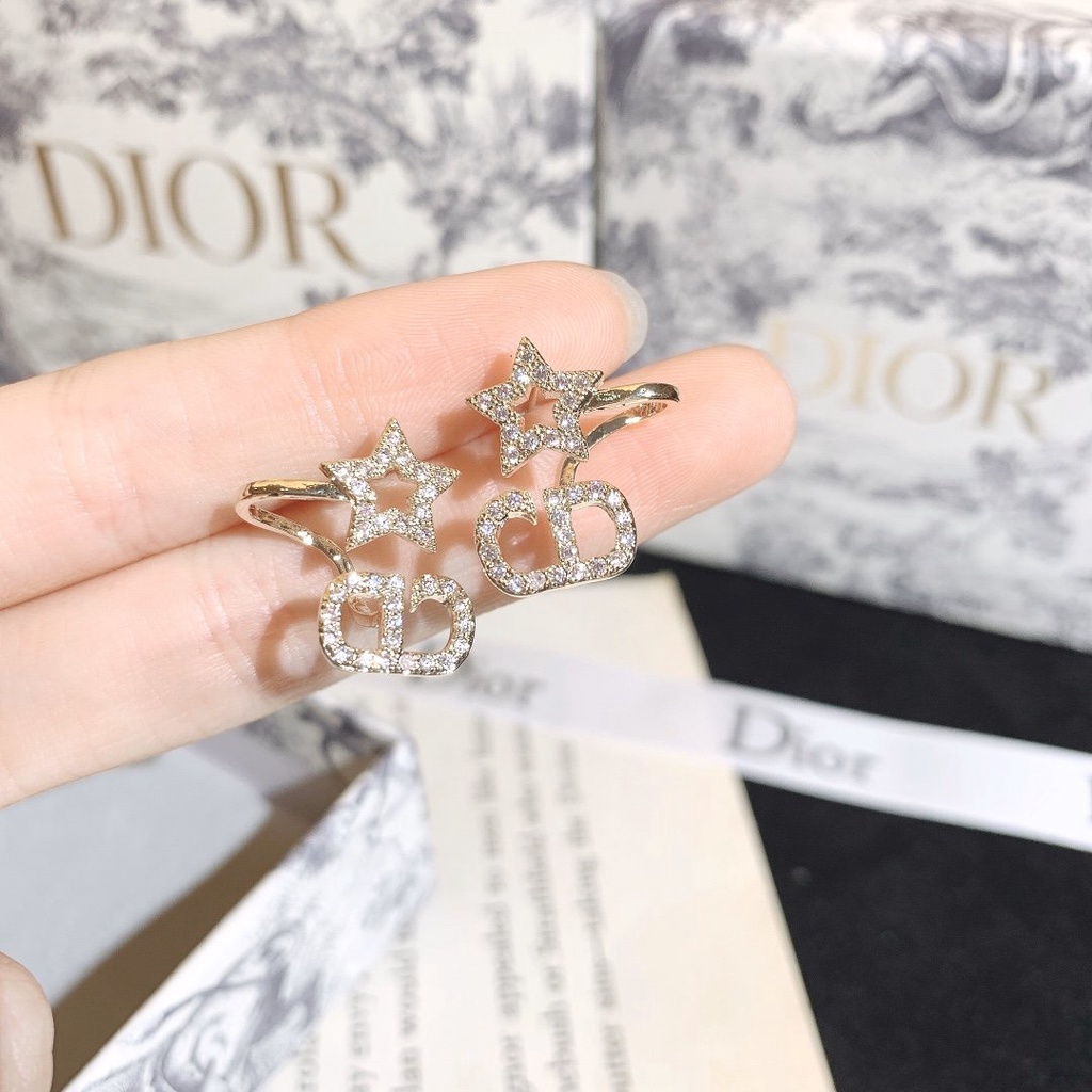 Khuyên Tai Tròn Khắc Chữ Dior Bằng Thép Titanium Thời Trang Cho Nữ